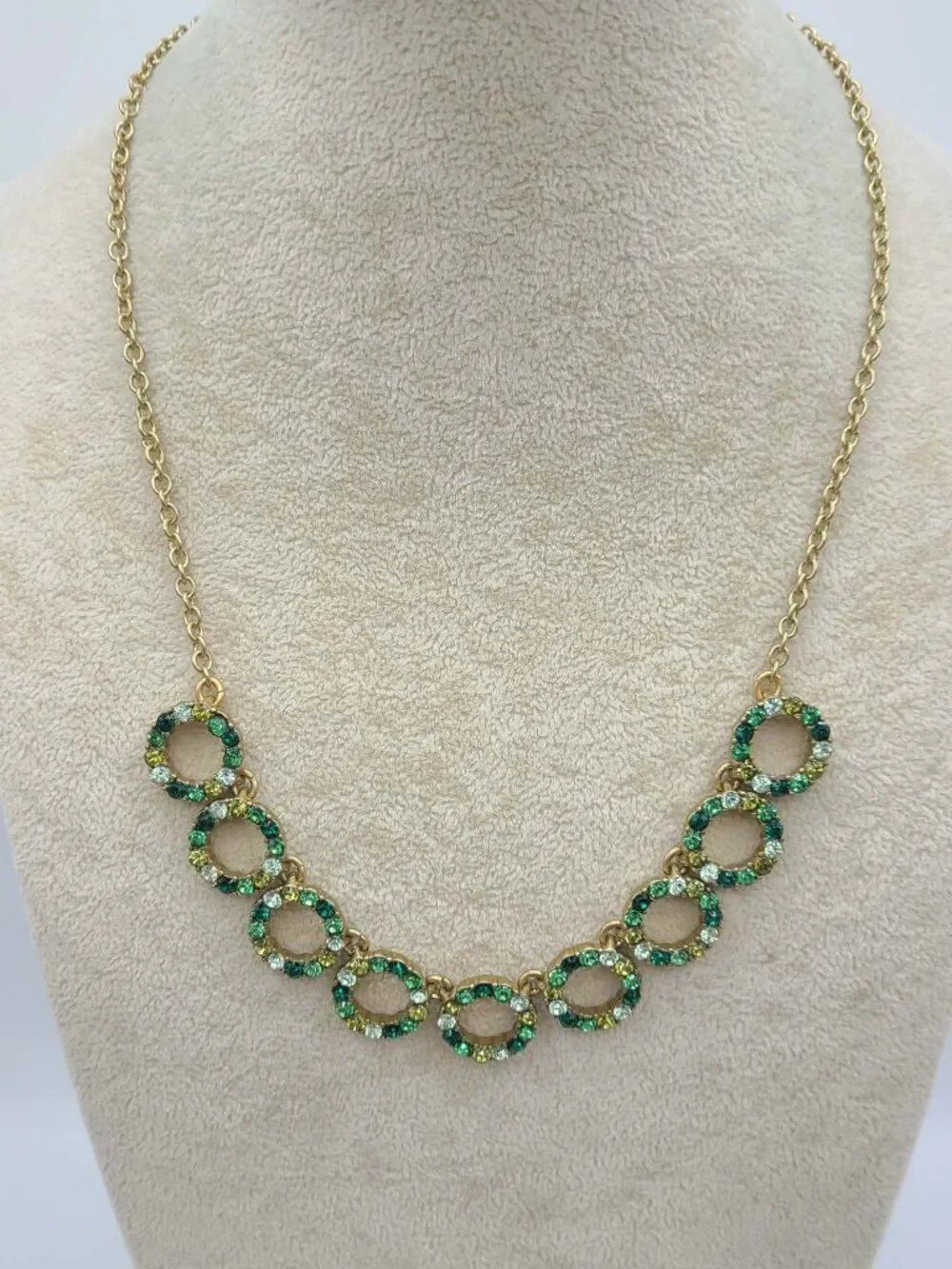 J Crew Factory Green Crystal Gold Tone Wreath Necklace